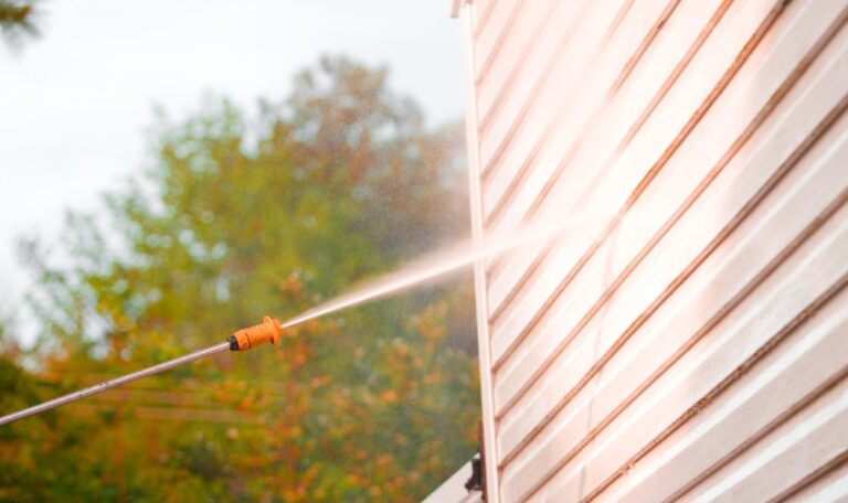 Power Wash a House in Massachusetts